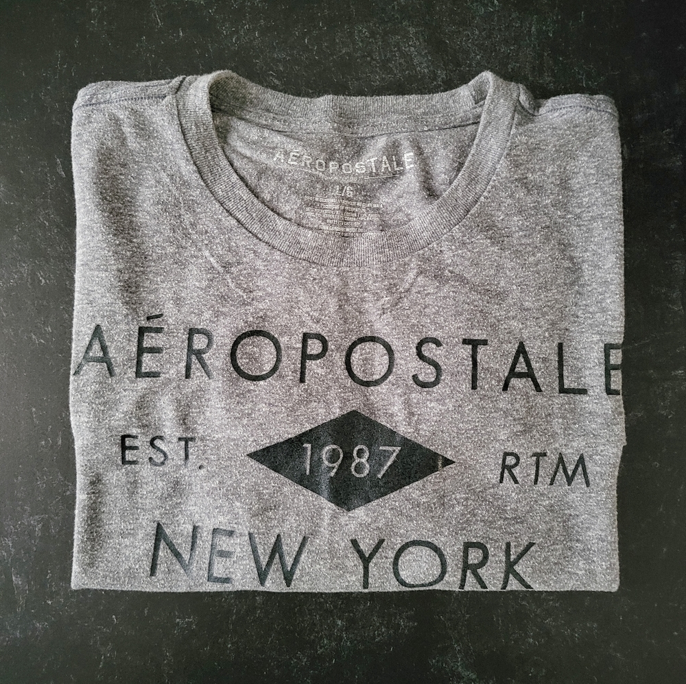 Aeropostale Graphic Tee